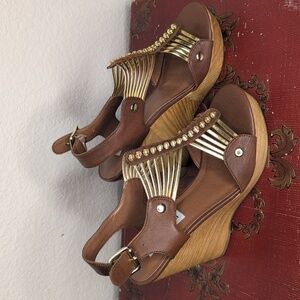 Steve Madden Tuscaan Cognac Wedge
